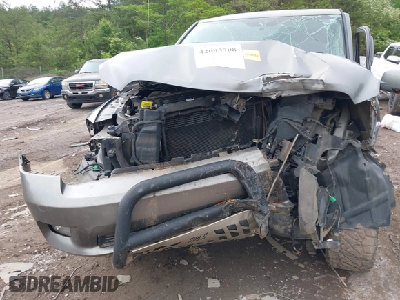 2012 Ram 1500 Sport z VIN 1C6RD7MT2CS108015, wystawiony jako IAAI lot #42093708 z przebiegiem Nie podano mil oraz . Historia ofert i sprzedaży dostępna na DreamBid. Obrazek 6.