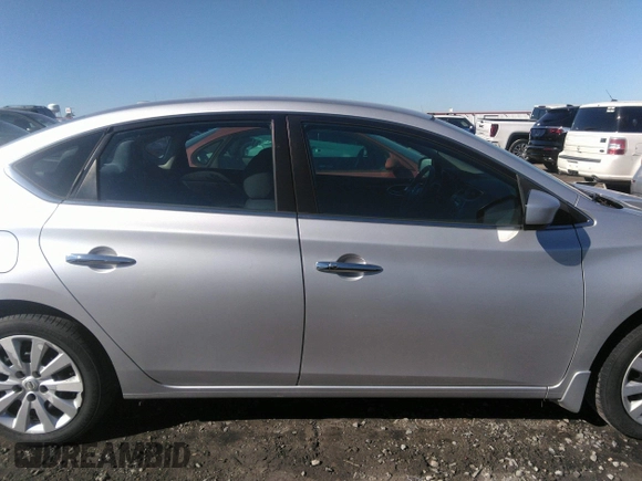 2017 Nissan Sentra S z VIN 3N1AB7AP6HY372790, wystawiony jako IAAI lot #41424894 z przebiegiem 107 539 mil mil oraz . Historia ofert i sprzedaży dostępna na DreamBid. Obrazek 14.