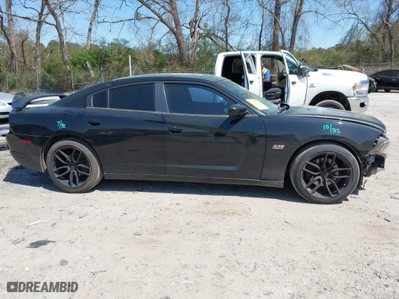 2013 Dodge Charger RT Plus with VIN 2C3CDXCT0DH616853, listed as a IAAI auction lot 41897577 with 171,503 mi miles. Bid and sale history available at carsss.com. Image 14.
