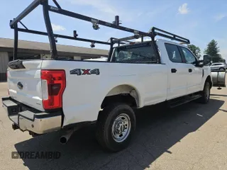2017 Ford F-250 Lariat z VIN 1FT7W2B63HED19790, wystawiony jako IAAI lot #42791472 z przebiegiem 77 237 mil mil oraz . Historia ofert i sprzedaży dostępna na DreamBid. Obrazek 20.