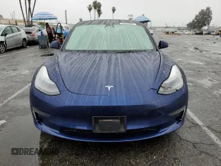 2023 Tesla Model 3 Performance z VIN 5YJ3E1EC8PF461353, wystawiony jako Copart lot #45044865 z przebiegiem 32 324 mil mil oraz Szkoda całkowita • Salvage title. Historia ofert i sprzedaży dostępna na DreamBid. Obrazek 5.