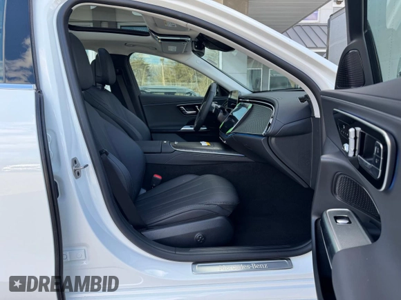 2025 Mercedes-Benz E 350 with VIN W1KLF4HB9SA111397, listed as a Copart auction lot 48554255 with 50 mi miles and Clean Title. Bid and sale history available at DreamBid. Image 5.