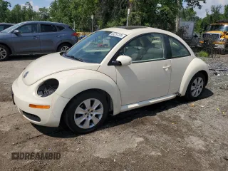 2009 Volkswagen Beetle S with VIN 3VWRW31C89M503329, listed as a Copart auction lot 64251285 with 168,900 mi miles and Salvage title. Bid and sale history available at DreamBid. Image 1.