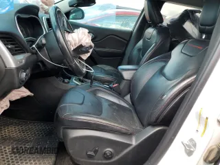 2014 Jeep Cherokee Trailhawk z VIN 1C4PJMBB5EW159957, wystawiony jako Copart lot #58535135 z przebiegiem 188 216 mil mil oraz Szkoda całkowita • Salvage title. Historia ofert i sprzedaży dostępna na DreamBid. Obrazek 7.