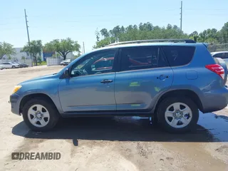 2011 Toyota RAV4 with VIN 2T3ZF4DV2BW085022, listed as a IAAI auction lot 42026068 with 1 mi miles. Bid and sale history available at carsss.com. Image 14.