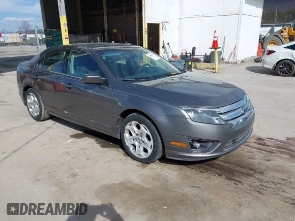 2011 Ford Fusion SE with VIN 3FAHP0HA7BR340296, listed as a IAAI auction lot 41860467 with 137,705 mi miles. Bid and sale history available at carsss.com. Image 1.