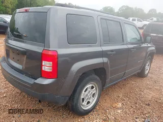 2017 Jeep Patriot Sport with VIN 1C4NJPBA0HD157503, listed as a IAAI auction lot 41957969 with 107,616 mi miles. Bid and sale history available at carsss.com. Image 4.