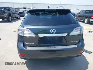 2010 Lexus RX 350 z VIN 2T2ZK1BA5AC028134, wystawiony jako IAAI lot #42270952 z przebiegiem Nie podano mil oraz . Historia ofert i sprzedaży dostępna na DreamBid. Obrazek 17.