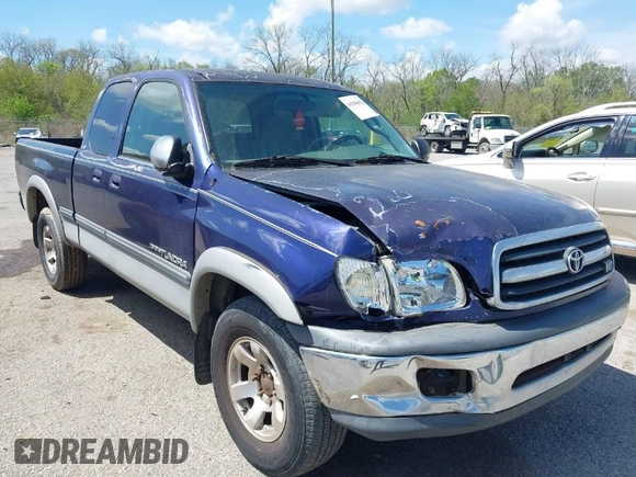 2000 Toyota Tundra SR5 with VIN 5TBBT4419YS001420, listed as a IAAI auction lot 41848432 with 240,968 mi miles and . Bid and sale history available at DreamBid. Image 1.