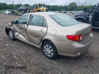 2010 Toyota Corolla z VIN 2T1BU4EE7AC242669, wystawiony jako IAAI lot #42743042 z przebiegiem 91 061 mil mil oraz . Historia ofert i sprzedaży dostępna na DreamBid. Obrazek 3.