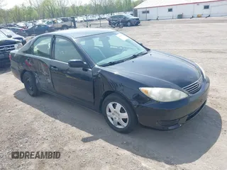 2005 Toyota Camry STD z VIN 4T1BE32K65U051850, wystawiony jako IAAI lot #42129667 z przebiegiem 183 699 mil mil oraz . Historia ofert i sprzedaży dostępna na DreamBid. Obrazek 1.