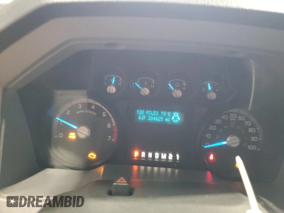 2013 Ford F-250 XL with VIN 1FTBF2B66DEA54562, listed as a Copart auction lot 56493815 with 204,625 mi miles and Clean title. Bid and sale history available at DreamBid. Image 9.