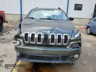 2015 Jeep Cherokee Latitude with VIN 1C4PJMCS7FW636386, listed as a Copart auction lot 75179484 with 169,815 mi miles and Non Repairable. Bid and sale history available at DreamBid. Image 5.