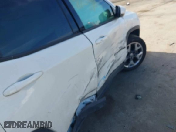 2020 Jeep Compass Limited with VIN 3C4NJDCB8LT127027, listed as a IAAI auction lot 41724110 with 94,896 mi miles and . Bid and sale history available at DreamBid. Image 6.