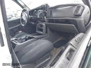 2003 Chevrolet Avalanche with VIN 3GNEK13T33G324093, listed as a IAAI auction lot 41524112 with 169,429 mi miles. Bid and sale history available at carsss.com. Image 5.