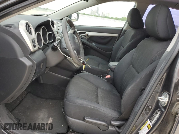 2011 Toyota Matrix S z VIN 2T1KE4EEXBC048054, wystawiony jako Copart lot #55150605 z przebiegiem 108 447 mil mil oraz Szkoda całkowita • Salvage title. Historia ofert i sprzedaży dostępna na DreamBid. Obrazek 7.
