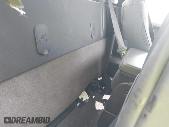 2013 Chevrolet Silverado 1500 LT with VIN 1GCNKSE07DZ108797, listed as a IAAI auction lot 42137251 with Not Provided miles and . Bid and sale history available at DreamBid. Image 8.