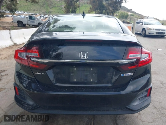 2018 Honda Clarity Plug-In Hybrid with VIN JHMZC5F10JC014054, listed as a IAAI auction lot 41932195 with 100,643 mi miles. Bid and sale history available at carsss.com. Image 16.
