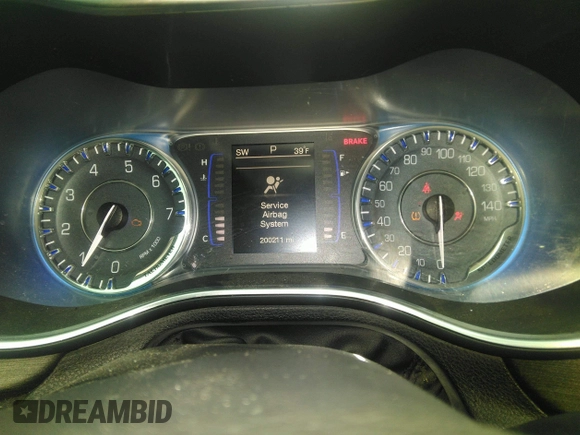 2015 Chrysler 200 Limited with VIN 1C3CCCAG4FN759753, listed as a IAAI auction lot 41557759 with 200,211 mi miles. Bid and sale history available at carsss.com. Image 7.