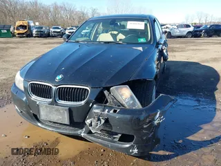 2011 BMW 3 Series 328i xDrive z VIN WBAPK7C51BA970796, wystawiony jako IAAI lot #41886963 z przebiegiem 143 619 mil mil oraz . Historia ofert i sprzedaży dostępna na DreamBid. Obrazek 12.