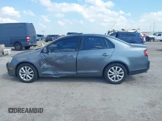2010 Volkswagen Jetta SEL with VIN 3VWRX7AJ8AM158567, listed as a IAAI auction lot 42344380 with 151,481 mi miles and . Bid and sale history available at DreamBid. Image 6.