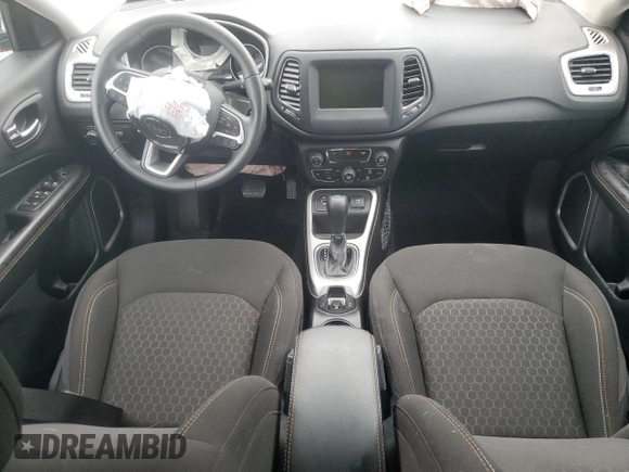 2020 Jeep Compass Sport z VIN 3C4NJCAB2LT219957, wystawiony jako Copart lot #45870845 z przebiegiem 25 855 mil mil oraz Szkoda całkowita • Salvage title. Historia ofert i sprzedaży dostępna na DreamBid. Obrazek 8.