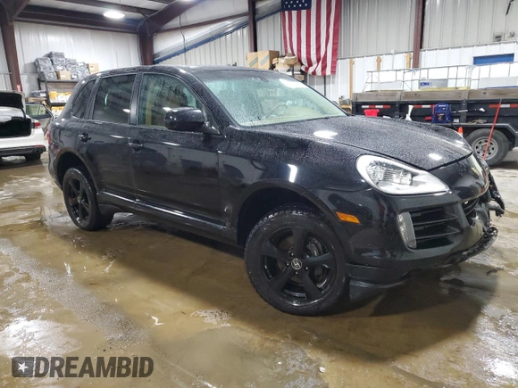 2009 Porsche Cayenne z VIN WP1AA29P99LA04751, wystawiony jako Copart lot #45877405 z przebiegiem Nie podano mil oraz Szkoda całkowita • Salvage title. Historia ofert i sprzedaży dostępna na DreamBid. Obrazek 4.
