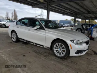 2018 BMW 3 Series 320i with VIN WBA8E1G55JNU90335, listed as a Copart auction lot 47554685 with 64,352 mi miles and Salvage Title. Bid and sale history available at carsss.com. Image 4.