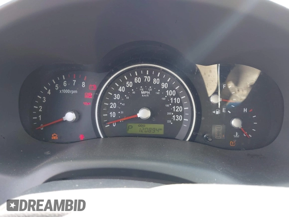 2008 Kia Sedona LX with VIN KNDMB233086218851, listed as a IAAI auction lot 41954671 with 120,894 mi miles. Bid and sale history available at carsss.com. Image 7.