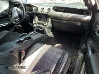 2021 Ford Mustang GT z VIN 1FA6P8CF6M5133204, wystawiony jako Copart lot #54381995 z przebiegiem 73 011 mil mil oraz Szkody całkowita. Historia ofert i sprzedaży dostępna na DreamBid. Obrazek 8.