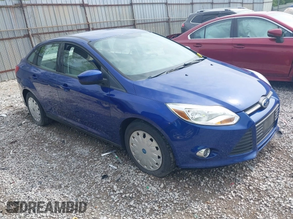 2012 Ford Focus SE with VIN 1FAHP3F2XCL266692, listed as a IAAI auction lot 42130412 with 114,608 mi miles and . Bid and sale history available at carsss.com. Image 1.