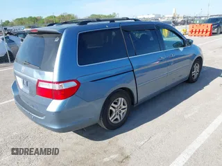 2006 Honda Odyssey TOURING with VIN 5FNRL38886B035471, listed as a IAAI auction lot 42058326 with 1 mi miles. Bid and sale history available at carsss.com. Image 4.