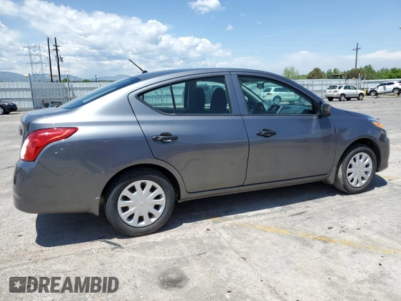 2016 Nissan Versa SV z VIN 3N1CN7AP6GL843199, wystawiony jako Copart lot #58585285 z przebiegiem 51 845 mil mil oraz Czysty tytuł • Clean title. Historia ofert i sprzedaży dostępna na DreamBid. Obrazek 3.