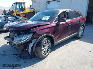 2017 Lincoln MKX Reserve with VIN 2LMPJ8LR3HBL25272, listed as a IAAI auction lot 41816336 with 31,430 mi miles. Bid and sale history available at carsss.com. Image 18.