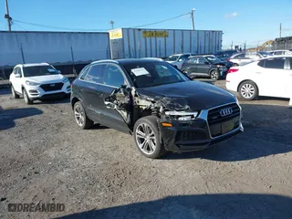 2018 Audi Q3 Premium Plus with VIN WA1JCCFS4JR033581, listed as a IAAI auction lot 41040525 with 51,278 mi miles. Bid and sale history available at carsss.com. Image 1.