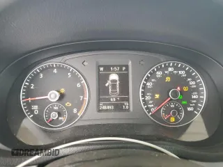 2013 Volkswagen Passat SE с VIN 1VWBH7A35DC118033, выставлен на аукционе Copart как лот 59998325 с пробегом 248 493 миль миль и Чистый • Clean title. История ставок и продаж доступна на DreamBid. Изображение 9.