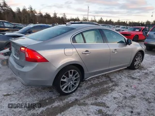 2012 Volvo S60 T6 z VIN YV1902FH3C2040401, wystawiony jako IAAI lot #41230447 z przebiegiem 119 443 mil mil oraz . Historia ofert i sprzedaży dostępna na DreamBid. Obrazek 4.