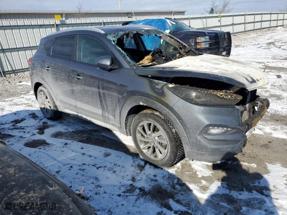 2018 Hyundai Tucson SEL with VIN KM8J33A48JU620700, listed as a Copart auction lot 46271185 with 0 mi miles and Salvage Title. Bid and sale history available at carsss.com. Image 4.