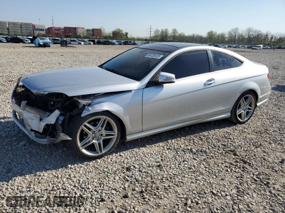 2013 Mercedes-Benz C 250 с VIN WDDGJ4HB9DG010716, выставлен на аукционе Copart как лот 54128125 с пробегом 137 915 миль миль и Списание • Salvage title. История ставок и продаж доступна на DreamBid. Изображение 1.