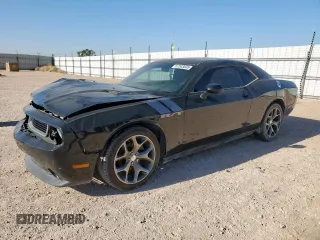 2013 Dodge Challenger SXT z VIN 2C3CDYAG6DH627948, wystawiony jako Copart lot #57503035 z przebiegiem 108 188 mil mil oraz Szkoda całkowita • Salvage title. Historia ofert i sprzedaży dostępna na DreamBid. Obrazek 1.
