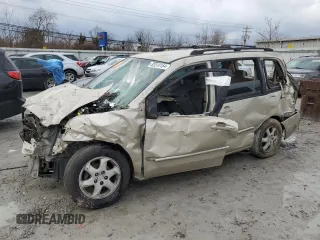 2001 Mazda MPV DX with VIN JM3LW28Y910199706, listed as a Copart auction lot 83810164 with 0 mi miles and Salvage Title. Bid and sale history available at carsss.com. Image 1.
