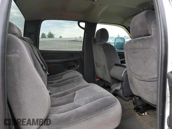2007 GMC Sierra 2500HD SLT z VIN 1GTHK23U37F197163, wystawiony jako Copart lot #58486385 z przebiegiem 148 691 mil mil oraz Szkoda całkowita • Salvage title. Historia ofert i sprzedaży dostępna na DreamBid. Obrazek 10.