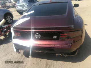 2023 Nissan Z Performance с VIN JN1BZ4BH2PM310844, выставлен на аукционе IAAI как лот 41778108 с пробегом 20 790 миль миль и . История ставок и продаж доступна на DreamBid. Изображение 16.