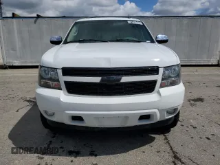 2007 Chevrolet Suburban LT with VIN 1GNFK16307J233500, listed as a Copart auction lot 51330425 with 197,721 mi miles and Clean Title. Bid and sale history available at DreamBid. Image 5.