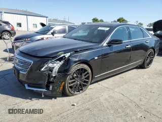 2017 Cadillac CT6 Platinum AWD z VIN 1G6KN5R63HU190253, wystawiony jako Copart lot #72913404 z przebiegiem 87 690 mil mil oraz Szkoda całkowita • Salvage title. Historia ofert i sprzedaży dostępna na DreamBid. Obrazek 1.