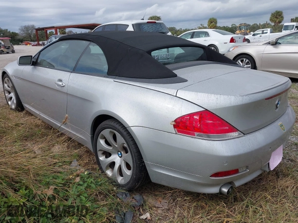 2005 BMW 6 Series 645Ci with VIN WBAEK73475B322960, listed as a IAAI auction lot 41044973 with Not Provided miles. Bid and sale history available at carsss.com. Image 3.
