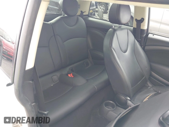 2013 MINI Hardtop with VIN WMWSU3C51DT687156, listed as a IAAI auction lot 42750063 with 93,002 mi miles and . Bid and sale history available at DreamBid. Image 8.