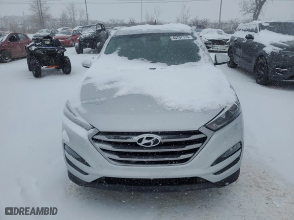 2017 Hyundai Tucson SE Plus with VIN KM8J33A44HU592534, listed as a Copart auction lot 43797175 with 64,012 mi miles and Salvage Title. Bid and sale history available at carsss.com. Image 5.