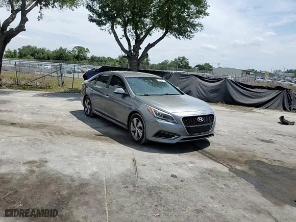 2017 Hyundai Sonata Hybrid Limited with VIN KMHE34L34HA071262, listed as a Copart auction lot 52198895 with 136,943 mi miles and Salvage Title. Bid and sale history available at carsss.com. Image 13.