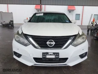 2018 Nissan Altima 2.5 S with VIN 1N4AL3AP6JC266508, listed as a IAAI auction lot 41458932 with 114,945 mi miles. Bid and sale history available at carsss.com. Image 12.